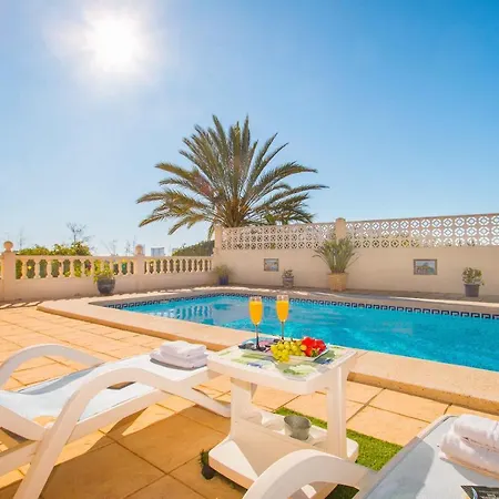 Abahana Villas Isabella